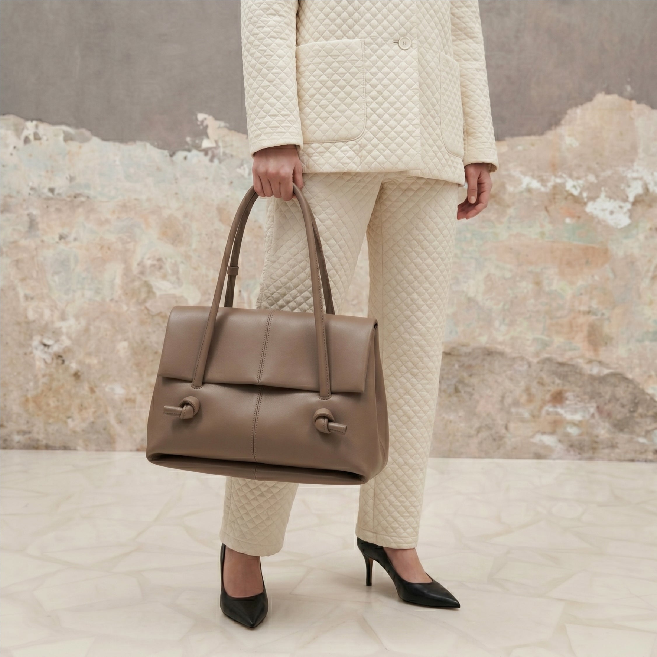 Astra - Taupe